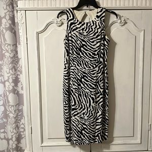 Black And white Maggy London zebra print dress size 6